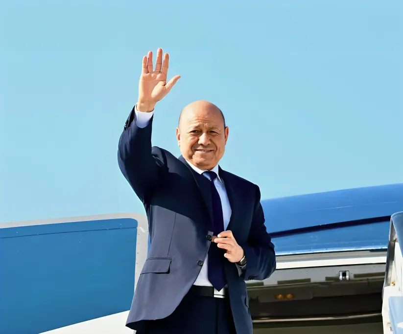 "رشاد العليمي" يتوجه إلى الرياض بعد إنجاز "الانتقالي" لمهمته في حضرموت 